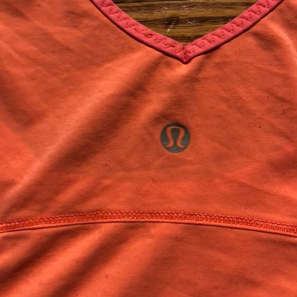 Very Cute Lululemon Tank Top - Picture 3 of 3